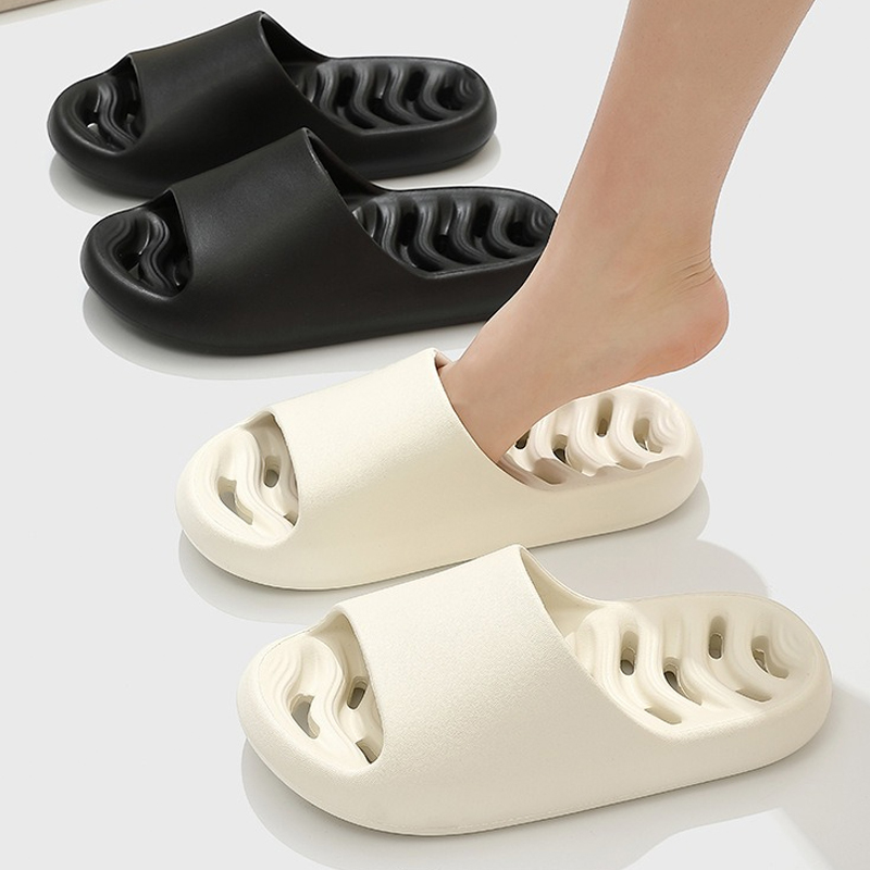 Your Home Bathroom - รองเท้าแตะแบบสวมสำหรับผู้หญิงและผู้ชาย รุ่น Cloud Slipper แบบโปร่ง ระบายอากาศ
