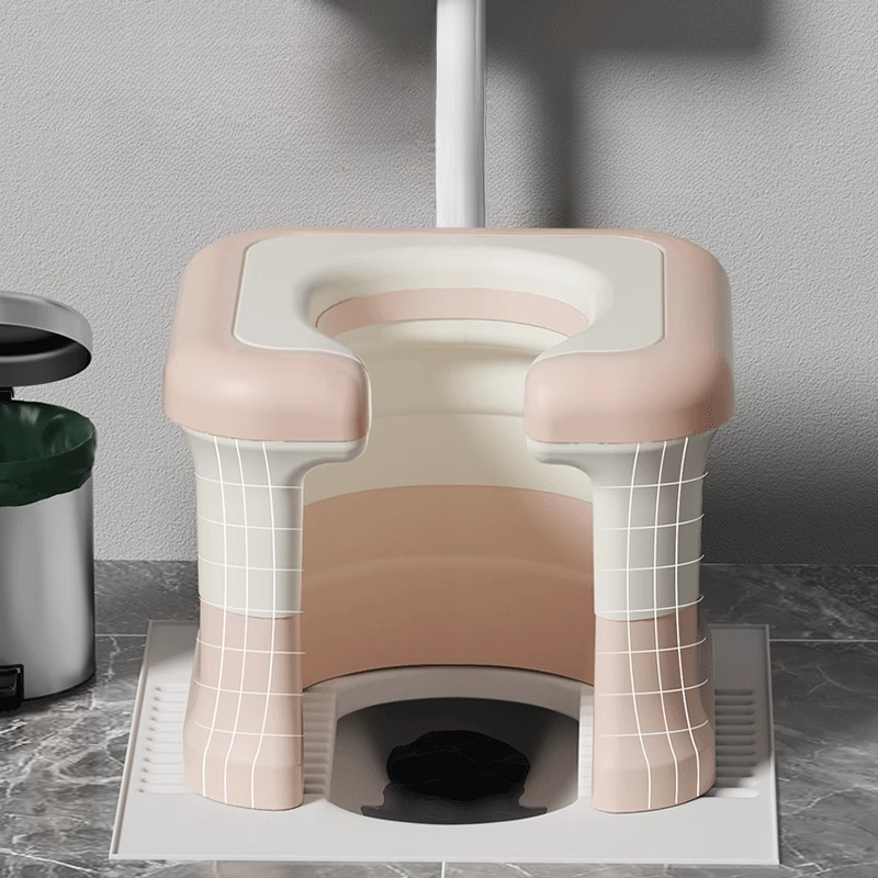 Home Bathroom With Two Toilets - เก้าอี้นั่งถ่ายแบบพกพาสำหรับใช้ในบ้าน ปรับความสูงได้ พร้อมที่พักเท้าพับได้ ช่วยในการนั่งยอง